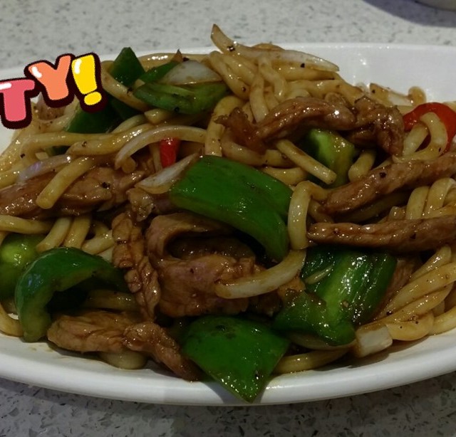 黑椒牛柳丝炒乌冬