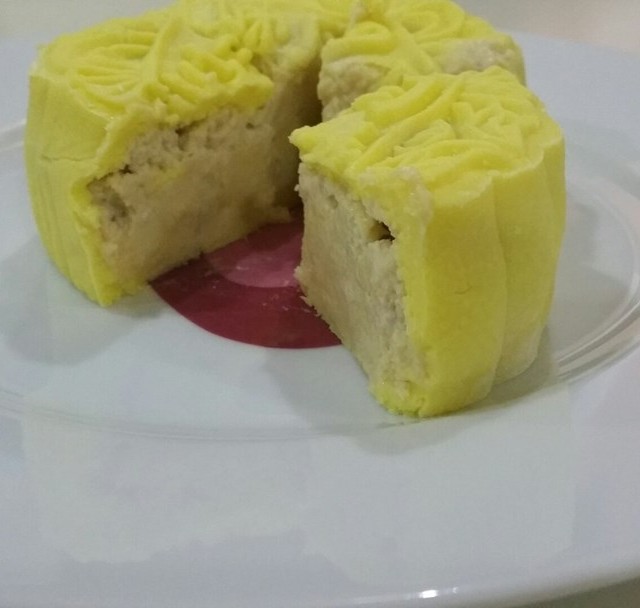 Durian mooncake