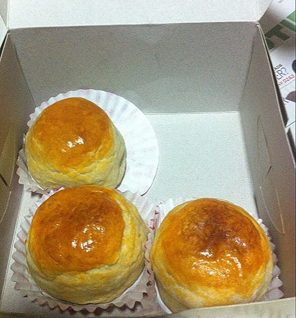 Lotus pastry pastry