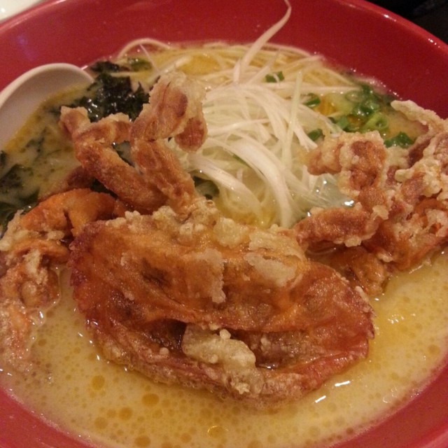 软壳蟹蟹膏汤面