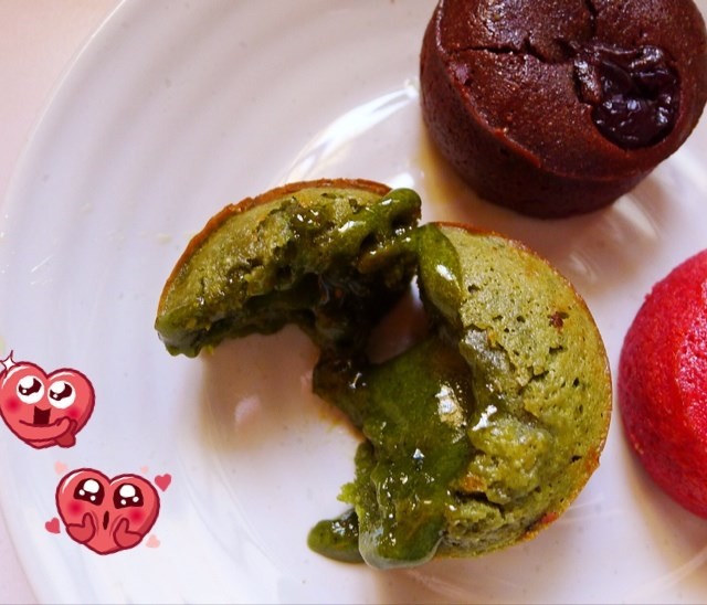 Matcha lava cake