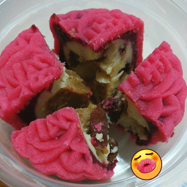 Mini Red Velvet Snowskin Mooncake