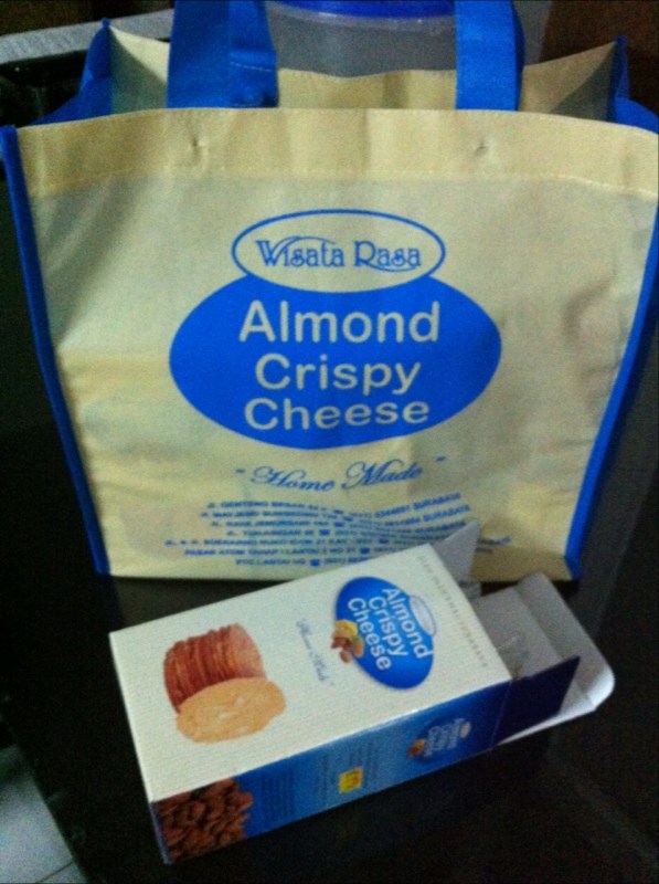 Almond Crispy Cheese Wisata Rasa Foto Di Jemursari Surabaya Openrice Indonesia
