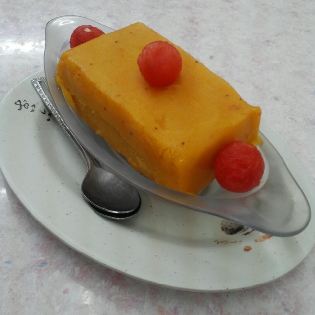 味道有點單調 但冰冰的 味道清新 夏天吃不錯