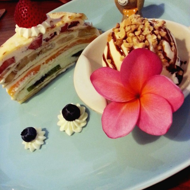 法式橙花鮮果千層佐香草冰淇淋