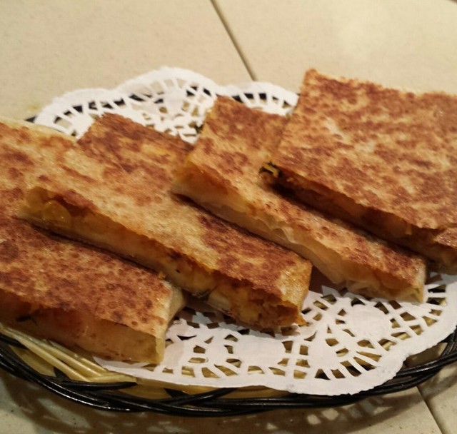 Curry potato naan bread