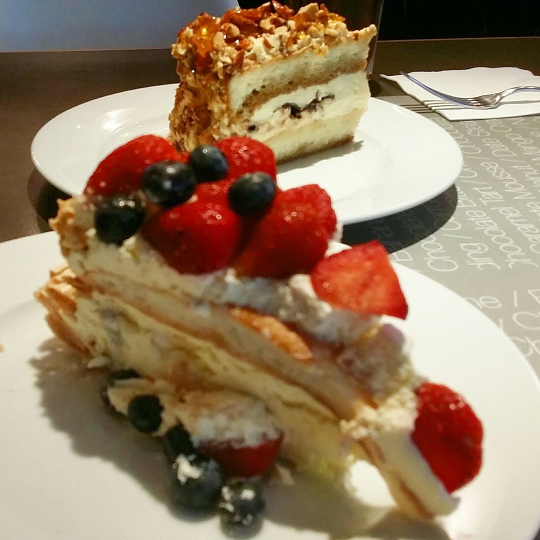 Pavlova Tiramisu Cake Alexis S Photo In Bangsar Klang Valley Openrice Malaysia