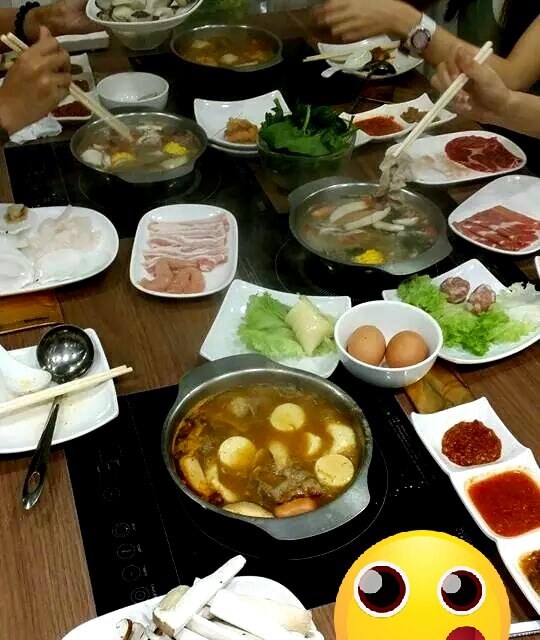 Buffet Steamboat