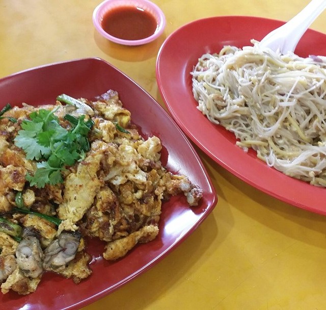 Fried Hokkien Prawn Mee, Fried Carrot Cake