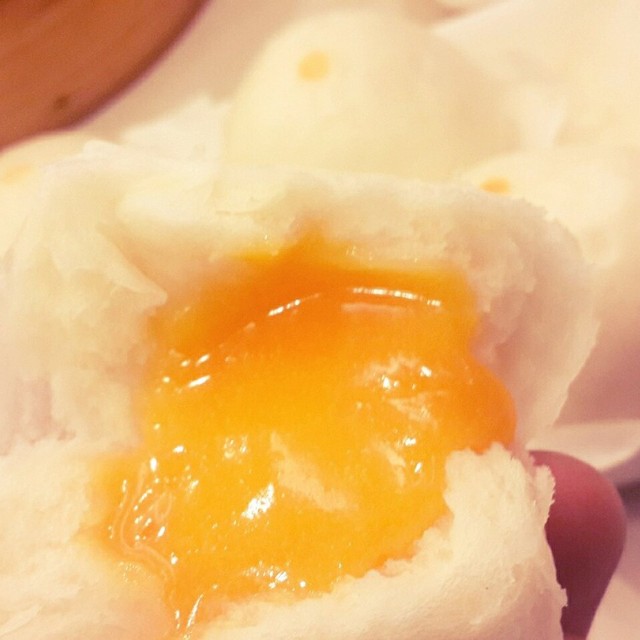 โชคดีลาวา Lava Bun