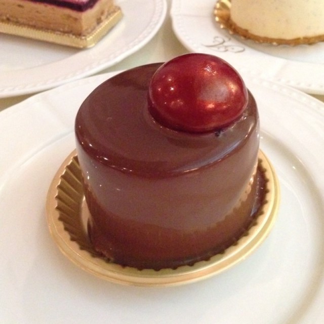 Antoinette Cake