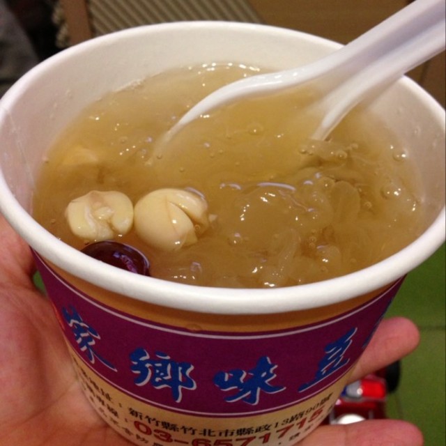 紅棗蓮子木耳湯