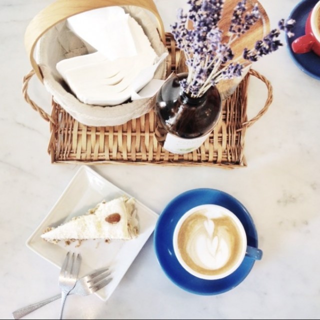 1919 and cafe latte