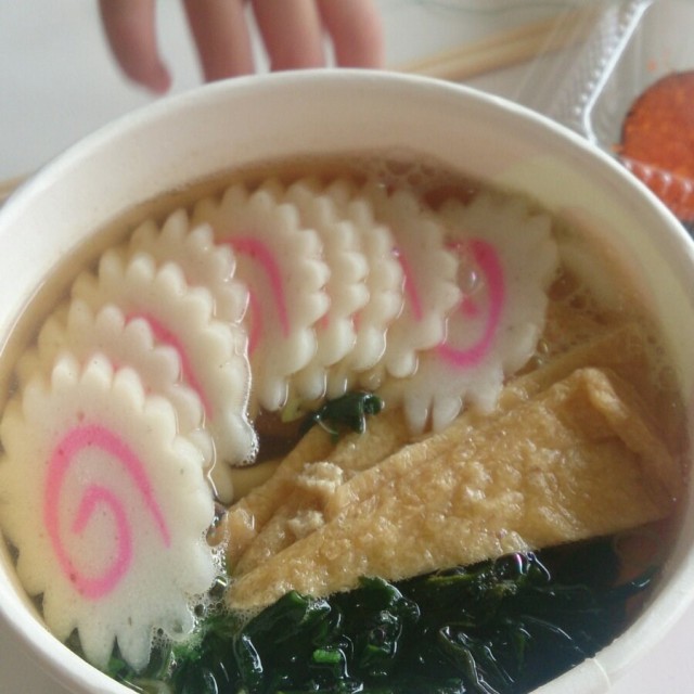 Kitsune Udon with Extra Narutos