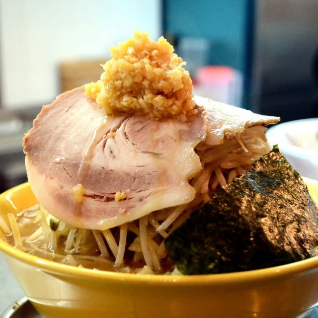 麵質似中式粗麵 爸爸誓言下次要三倍背脂先生:)