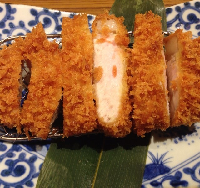 二訪😍 切面帶著粉紅色澤，本人很厚實，肥油很軟Q.. 撒點海鹽就很好吃～160g也可以很有飽足感!!