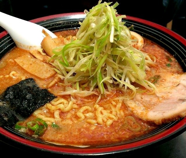 麻辣豚骨京蔥拉麵