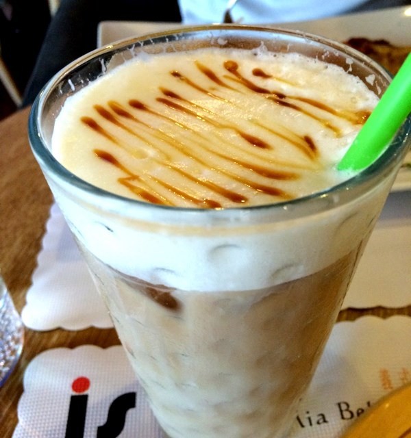 焦糖鮮奶茶
