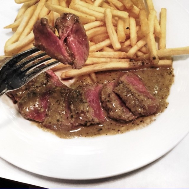 Entrecôte Steak lunch set with salad and soup