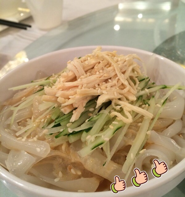 粉皮煙韌，青瓜絲爽脆，雞絲正，麻醬唔會杰到漿口！幾好！