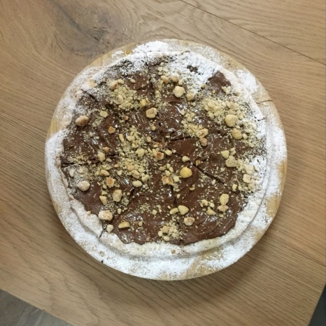 Nutella pizza