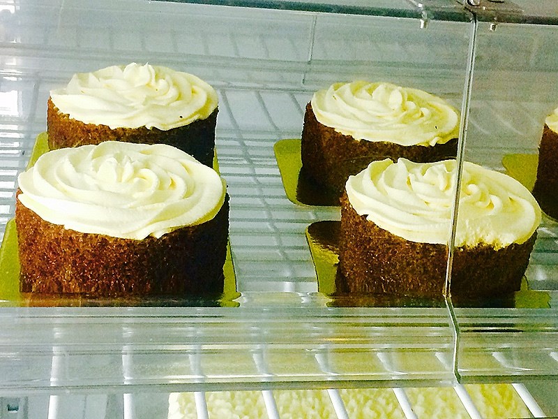 Little Carrot Cake Purple Oven