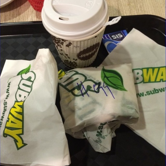 3 inch flat bread ( ham,egg and cheese) set