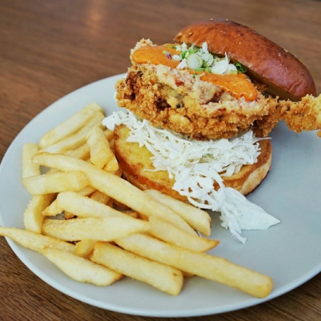 Tasty and crisp. wish there was more of that spicy sauce though.