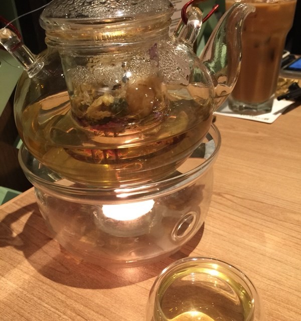 Flowers tea