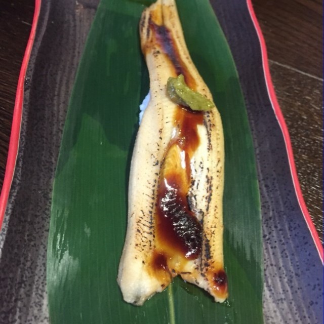 Anago nigiri