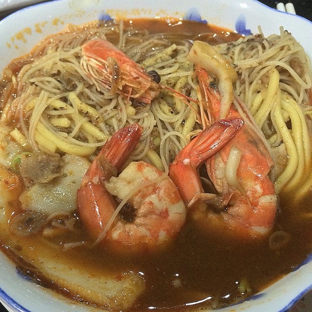 Prawn Noodles Soup