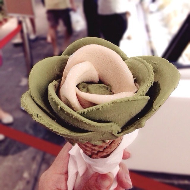 Rosa gelato