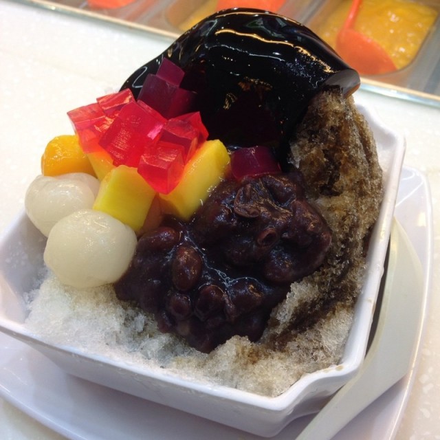 Azuki Fruits Chin Chow Combo