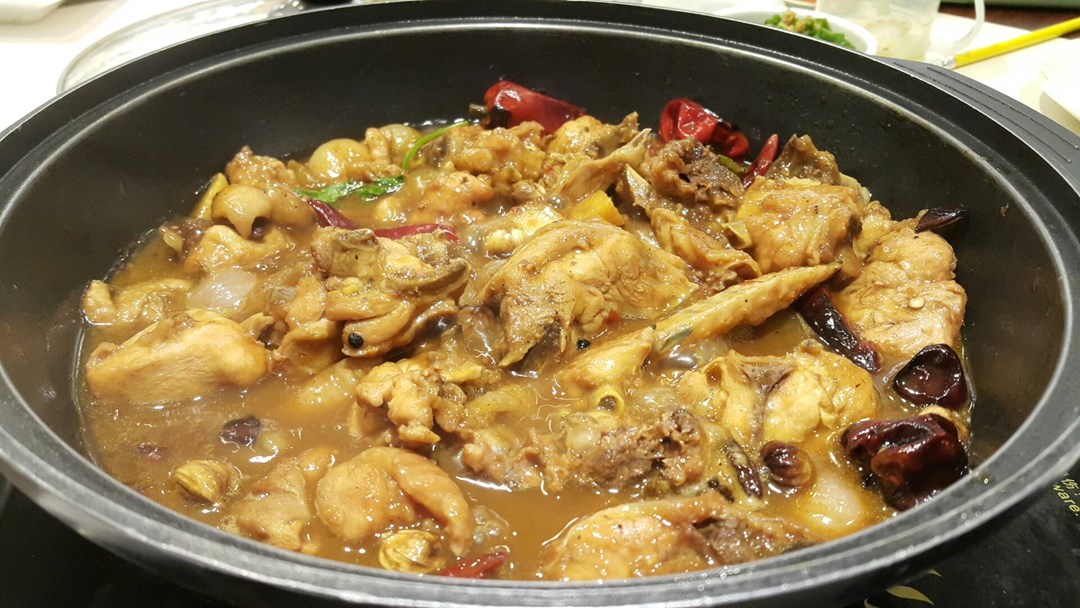 鸡煲火锅
