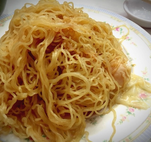 Wonton tastes better than 麥奀記, noodles vice versa 😛