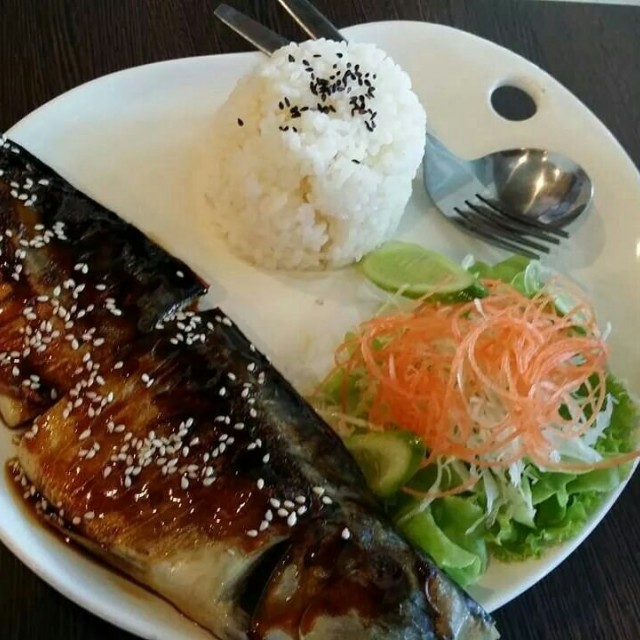 ข้าวปลาซาบะ