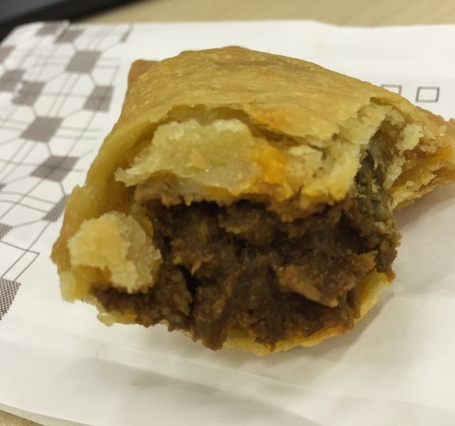 Beef Rendang curry puff