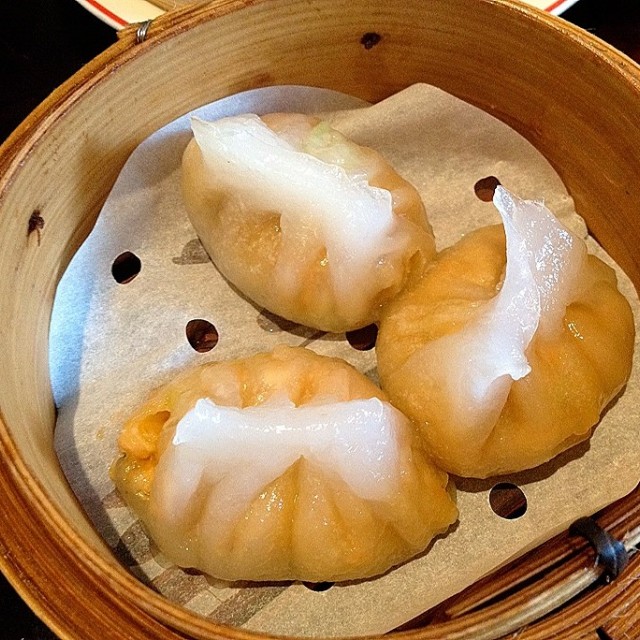 เกี๊ยวกุ้งกระเทียมป๋วยเล้ง