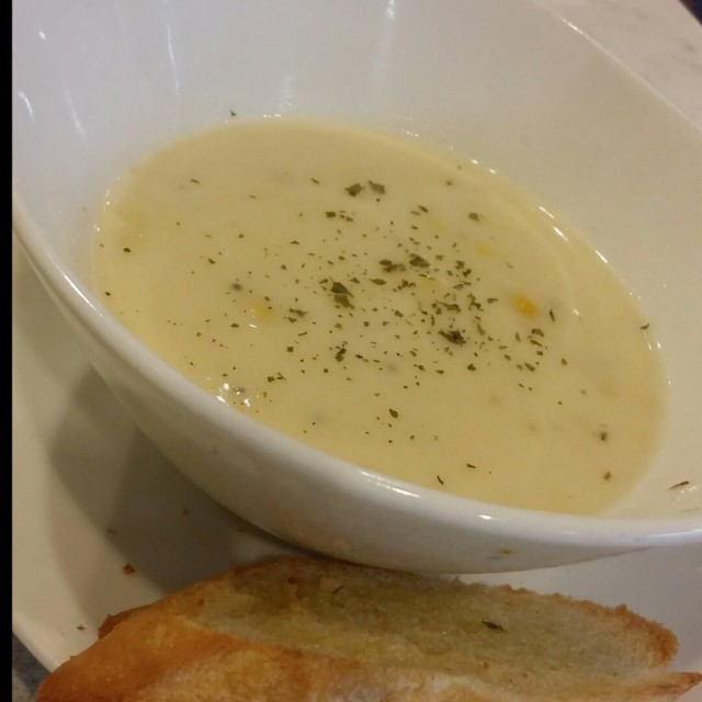 clam and corn soup 