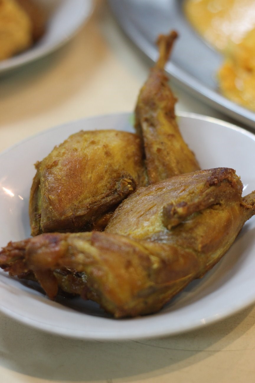 Burung Punai Medan Baru Resto S Photo In Pasar Baru Jakarta