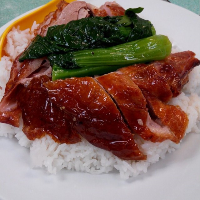 大件夾好食，如撞到大厨手神，34元都有燒鴨脾飯食