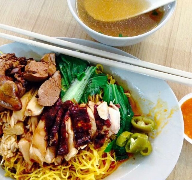 Soy Sauce Chicken油鸡面