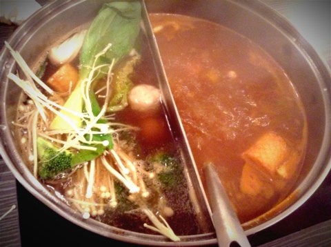 Tom Yam And Herbal Soup Steamboat Shabu One Steamboat Buffet S Photo In Bukit Bintang Klang Valley Openrice Malaysia