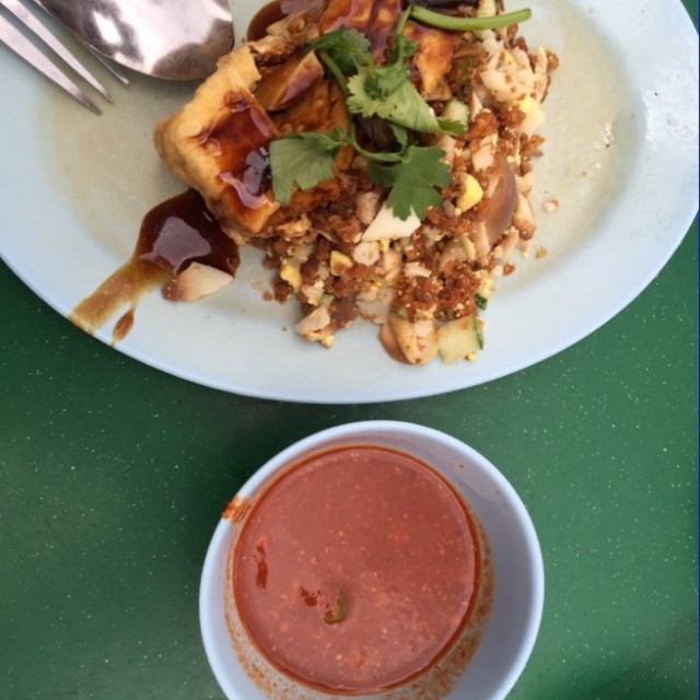 Tau Kwa Pau wif sauce
