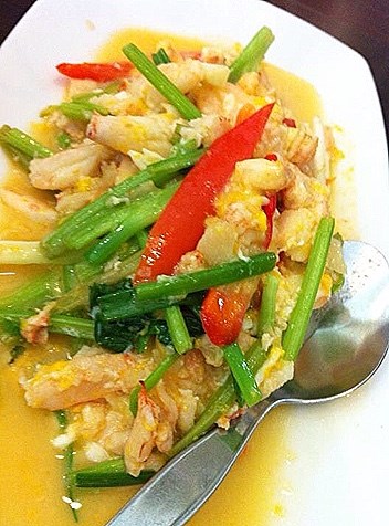 ปูผัดผงกะหรี่