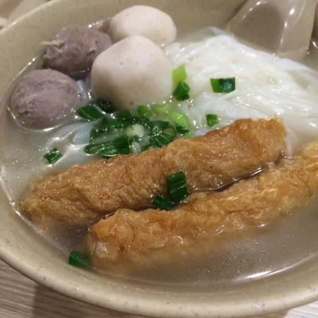 招牌春卷，魚蛋，牛丸