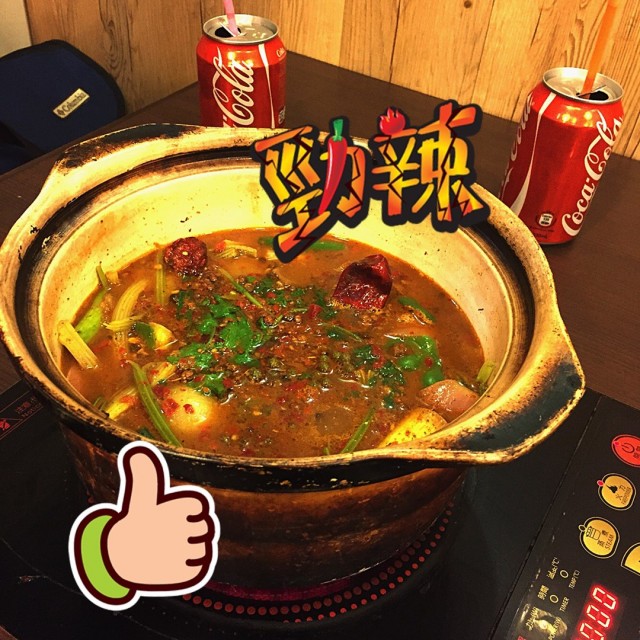 小辣好辣，三條友都飲左六罐可樂,但係真係好好味啊！！！自製牛肉丸好彈牙又爆漿！食左一次就上癮，日日都掛住想食！😭😭😭