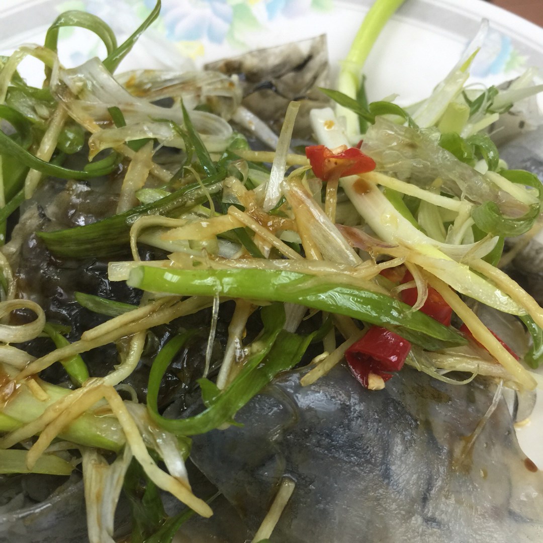 爽脆生魚皮 very fresh