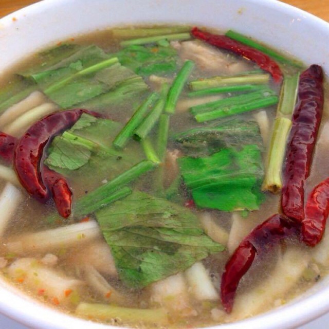 ต้มแซ่บหมู