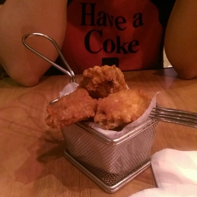 估唔到 呢度會有生炸雞翼 雞翼超脆可口 辣味可以再辣D更好 好味! P.S.: 因為男朋友食開超辣, 但佢都覺得好正